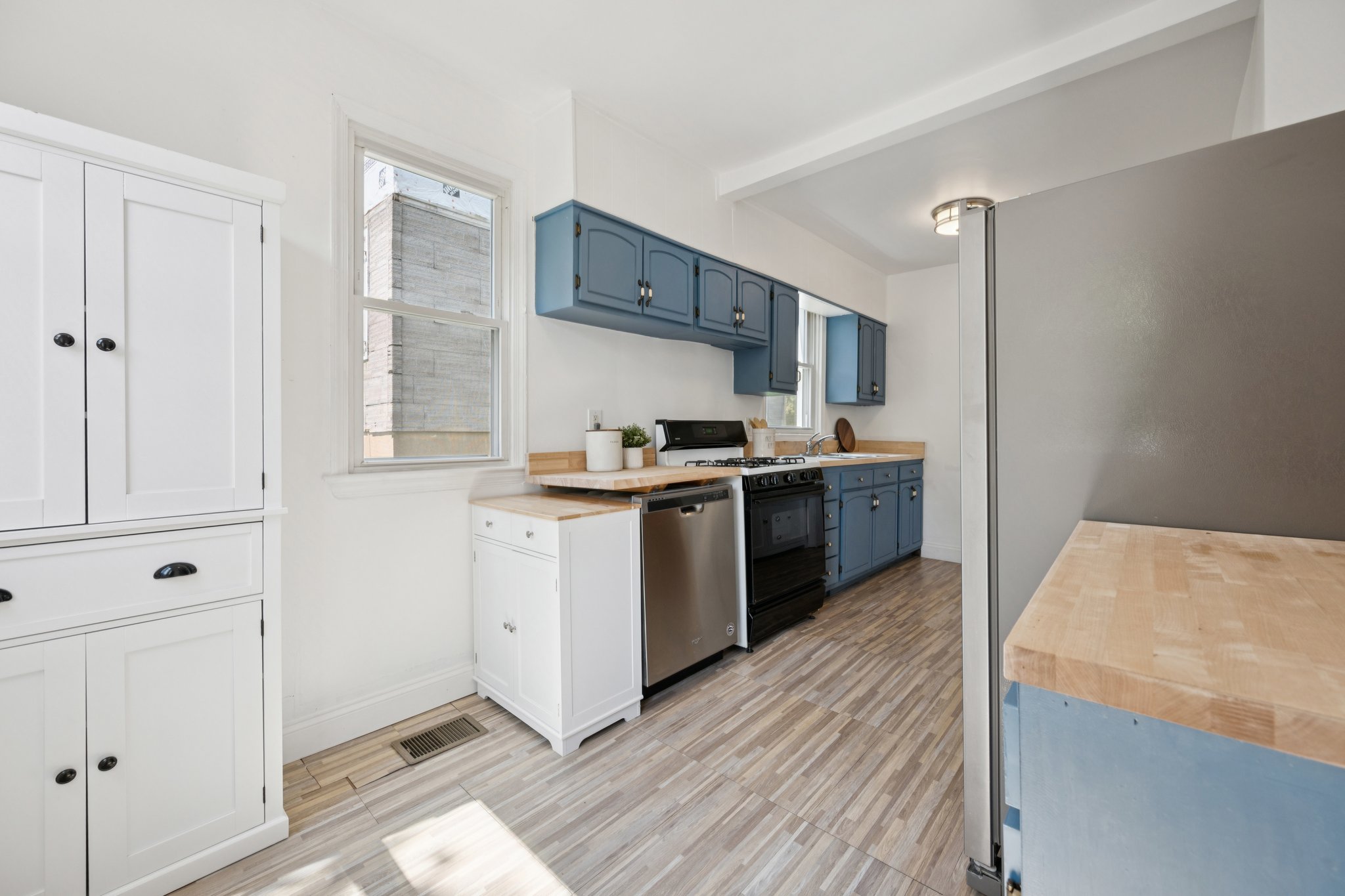 1339 Irving Street NE_Kitchen 2
